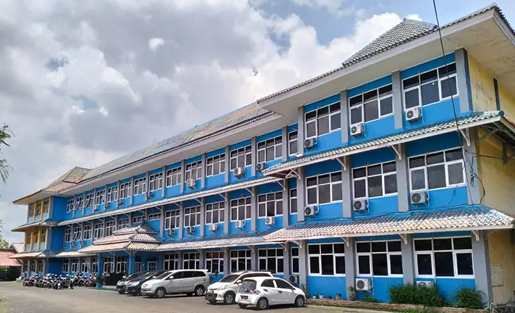 Sekolah Tinggi Farmasi YPIB Cirebon