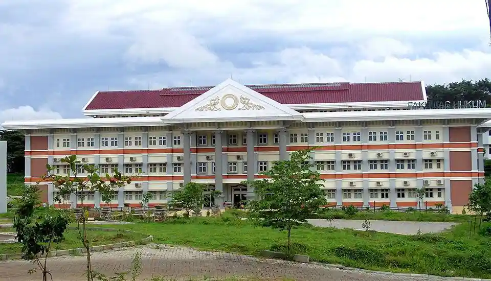3. Kedokteran Universitas Diponegoro